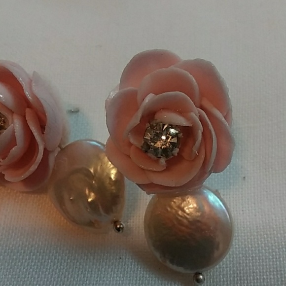 EARRINGS - Picture 2 of 3